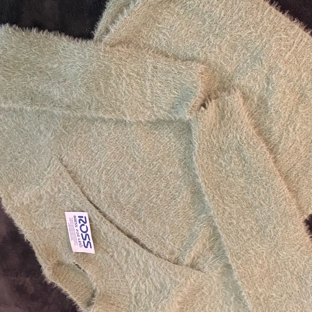 Ross sweater M